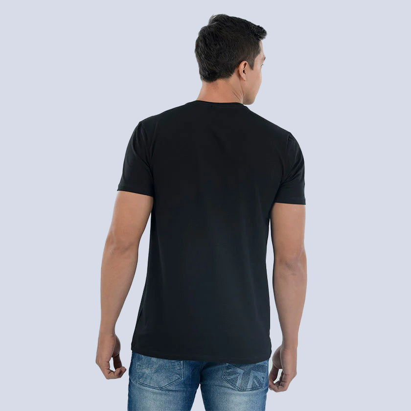 Camiseta Negra Básica