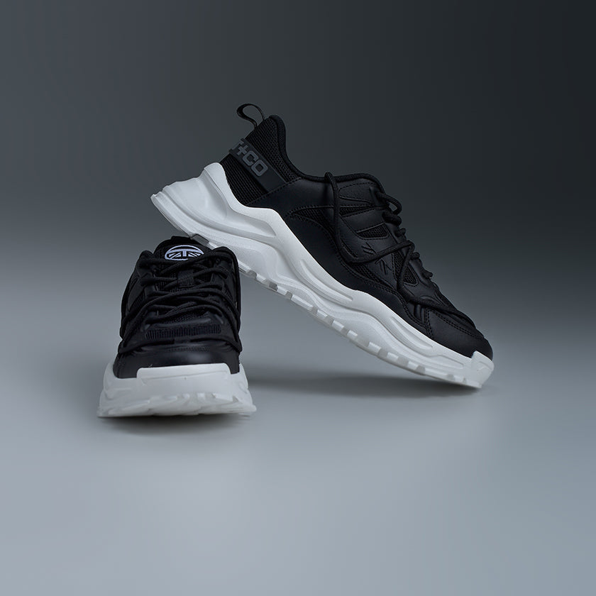 SNEAKERS OVERCHARGE
