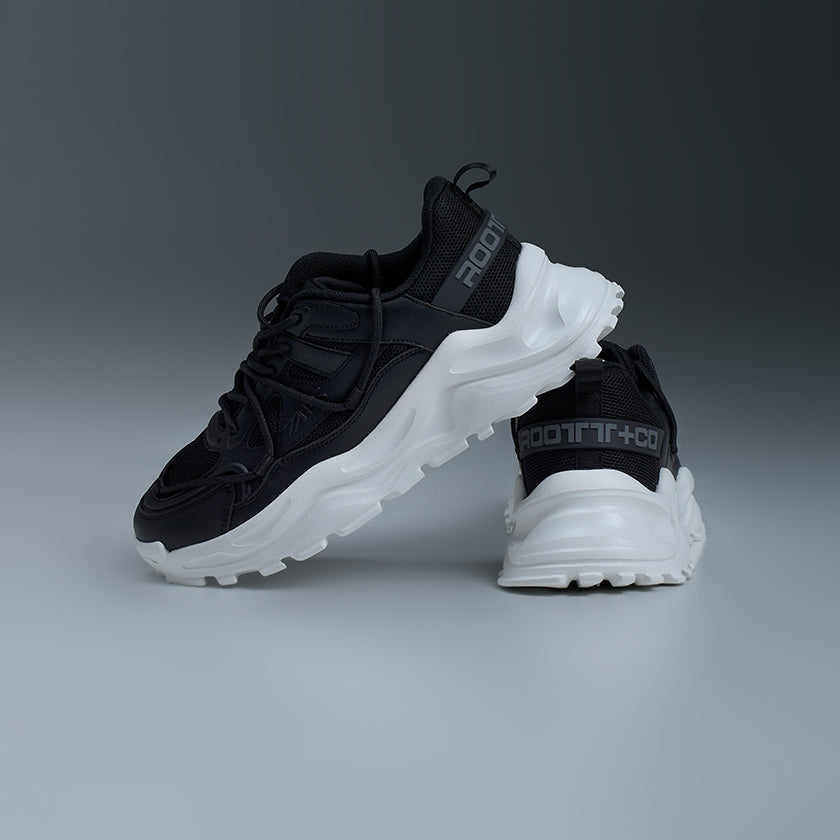 SNEAKERS OVERCHARGE