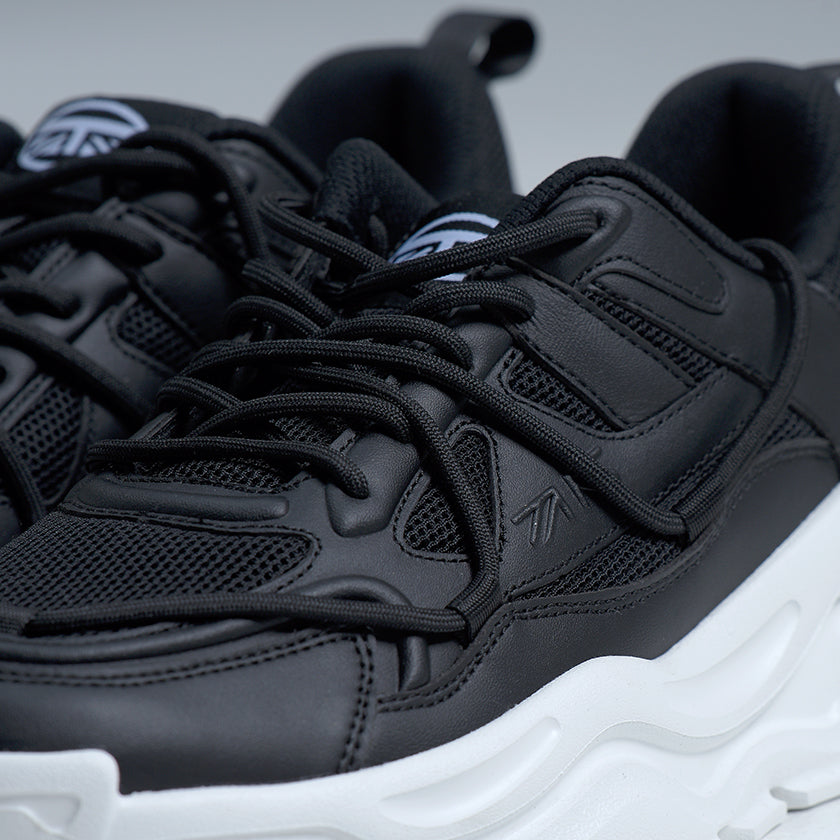 SNEAKERS OVERCHARGE