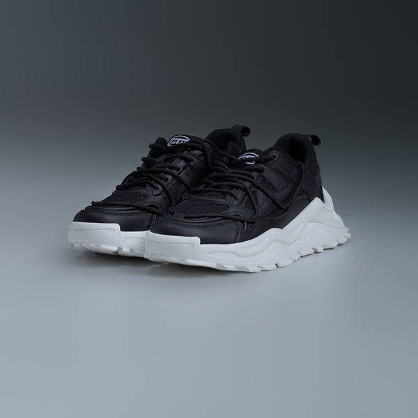 SNEAKERS OVERCHARGE