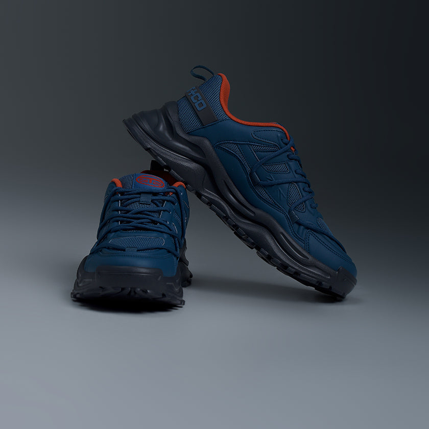 SNEAKERS OVERCHARGE