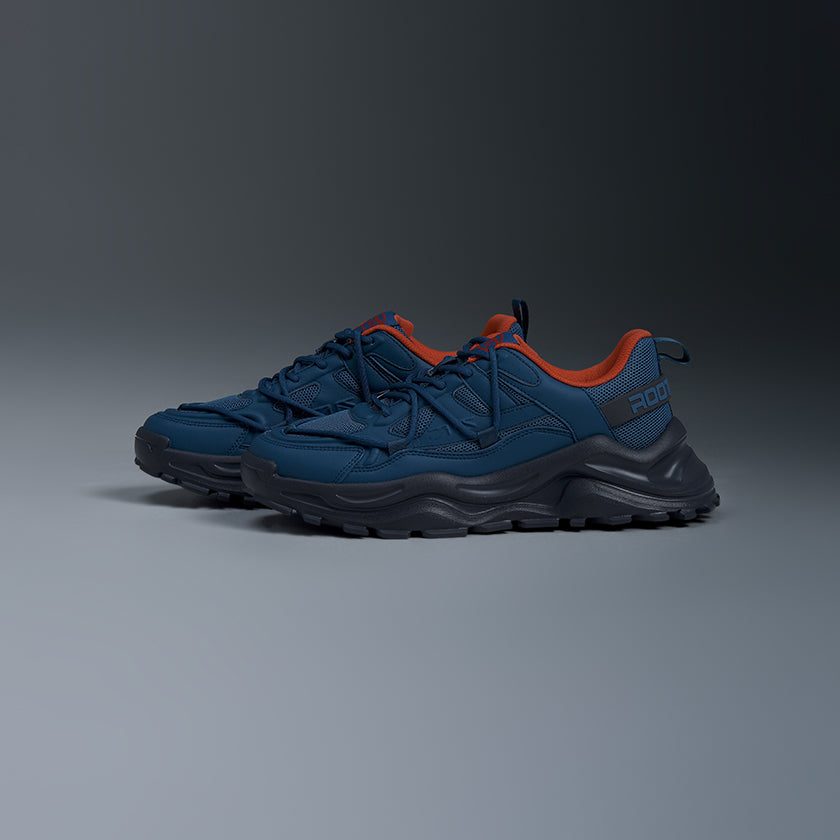 SNEAKERS OVERCHARGE